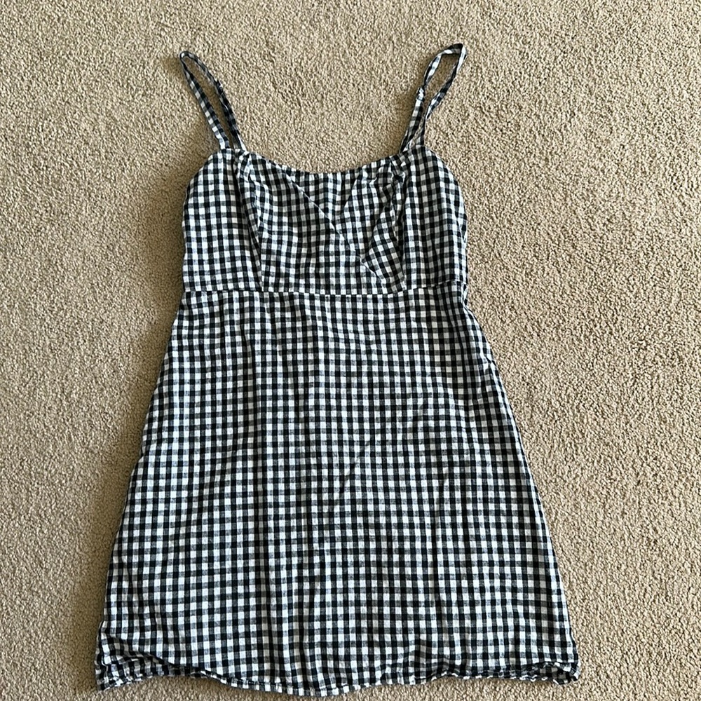 gingham dress